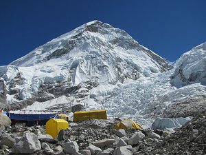 Everest base camp budget trek