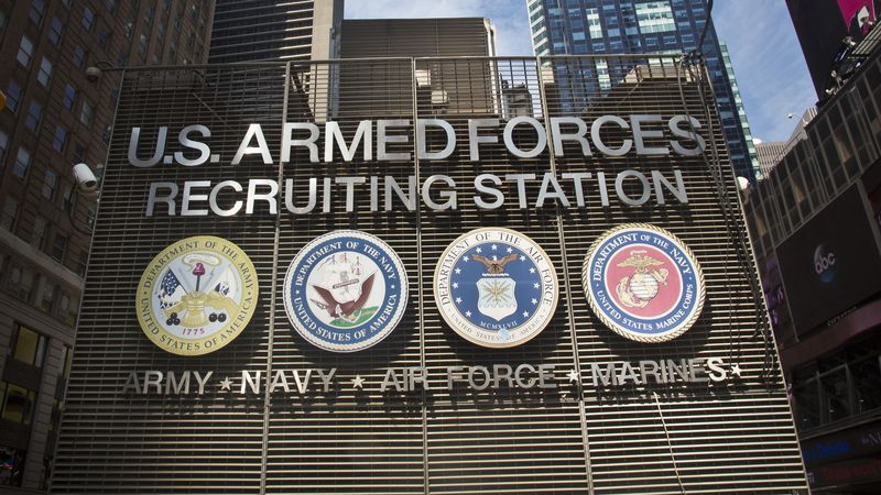 Green card holders cannot enlist in the Army Reserve “for the time being,” Army confirmsAn Army official said green card holders cannot enlist in the Army Reserve “for the time being,” responding to a Mic report from Tuesday about previously...