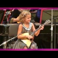 Anastasia Tyurina (7) performs “Valenki” on her balalaika