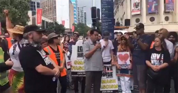 nz-mosque-leader-blames-mossad-for-christchurch-attack-at-anti-hate-rally-infuriating-jews