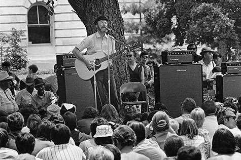 Remembering Pete Seeger at the Folklife Festival