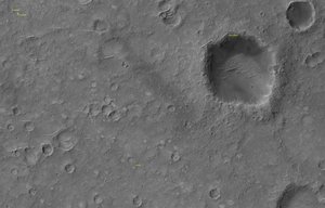 2006-12-04, This part of en:HiRISE image (PSP_001414_1780_RED.jp2) shows the landing site of the Mars Exploration Rover Spirit.