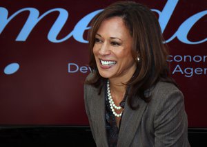 Attorney General Kamala D. Harris meets with San Francisco homeowners facing foreclosure at the Mission Economic Development Agency