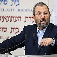 Former prime minister Ehud Barak announces the formation of a new party at Tel Aviv's Beit Sokolov on June 26, 2019. (Flash90)