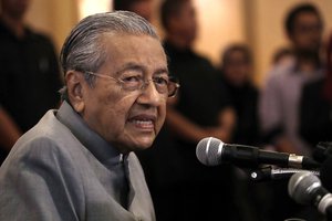 New Malaysian Prime Minister Mahathir Mohamad speaks during a news conference at the Perdana Leadership Foundation in Putrajaya, Malaysia, Monday, May 14, 2018.