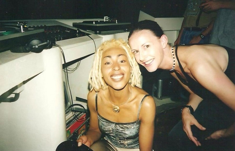 kemistry and storm (to lady-DJs)