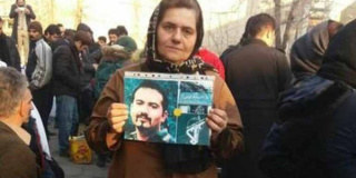 IRÁN: FARANGIS MAZLOUM, MADRE DEL ANARQUISTA SOHEIL ARABI, EN HUELGA DE HAMBRE EN LA PRISIÓN DE EVIN