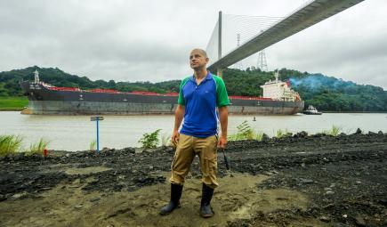 Centennial Bridge spanning the Panama Canal