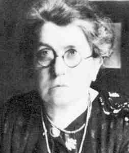 Photo of Emma Goldman in her late 50s or early 60s