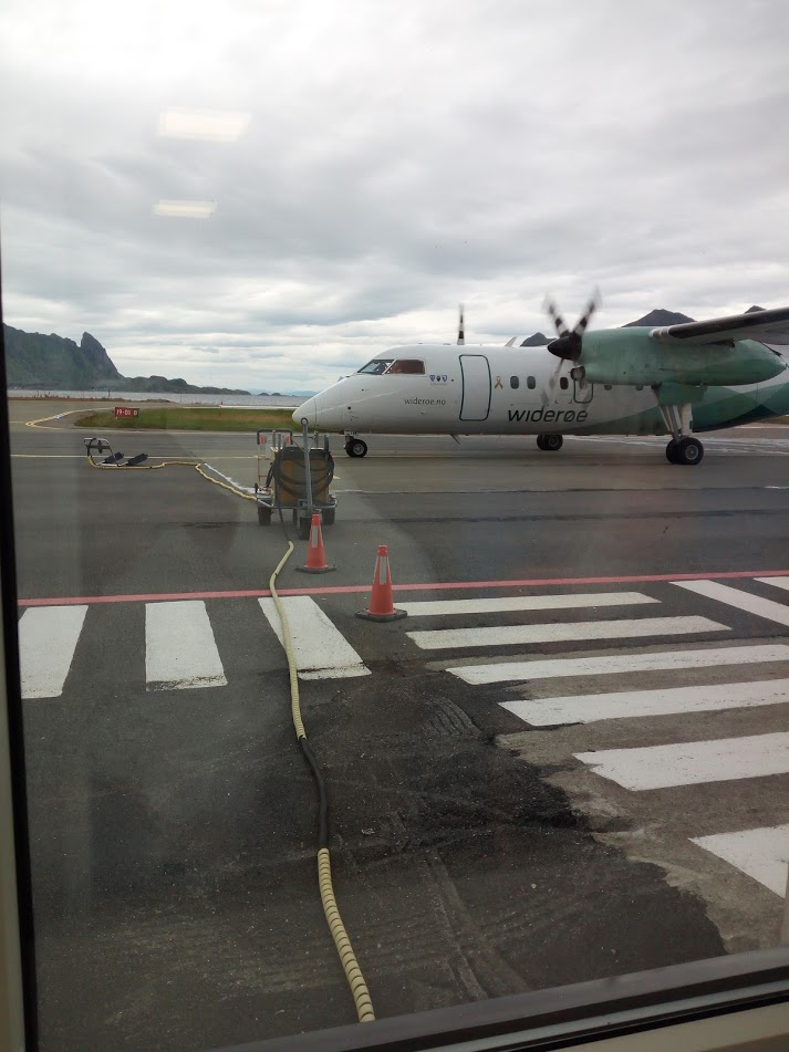 Anyway, after I cleared security, I was left on the waiting room (which was actually the next room), next to the runway, where the plane already was. Did I mention it’s a small airstrip?