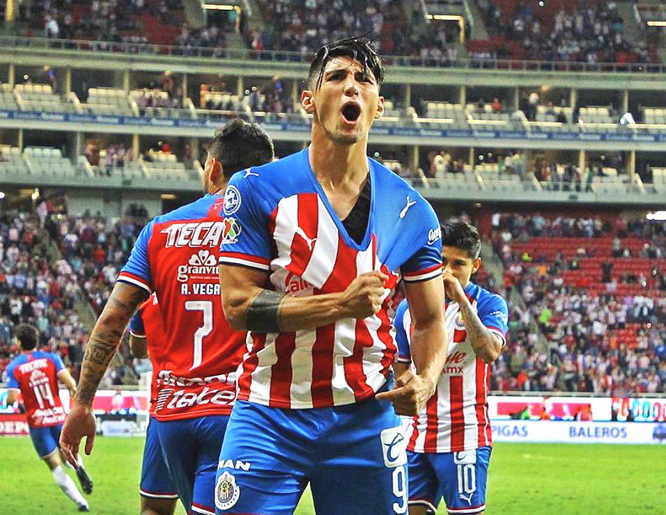 El futuro de Alan Pulido estará en la MLS. Foto: Twitter @alanpulido