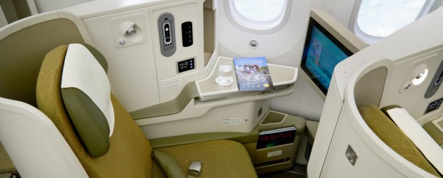 Business class on board Vietnam Airlines' 787 Dreamliner.