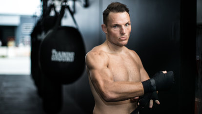 Meet the Melbourne boxer who is half the man he used to be