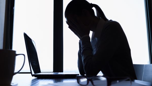 Anxiety on the rise, with a quarter of Aussies spending more than they earn