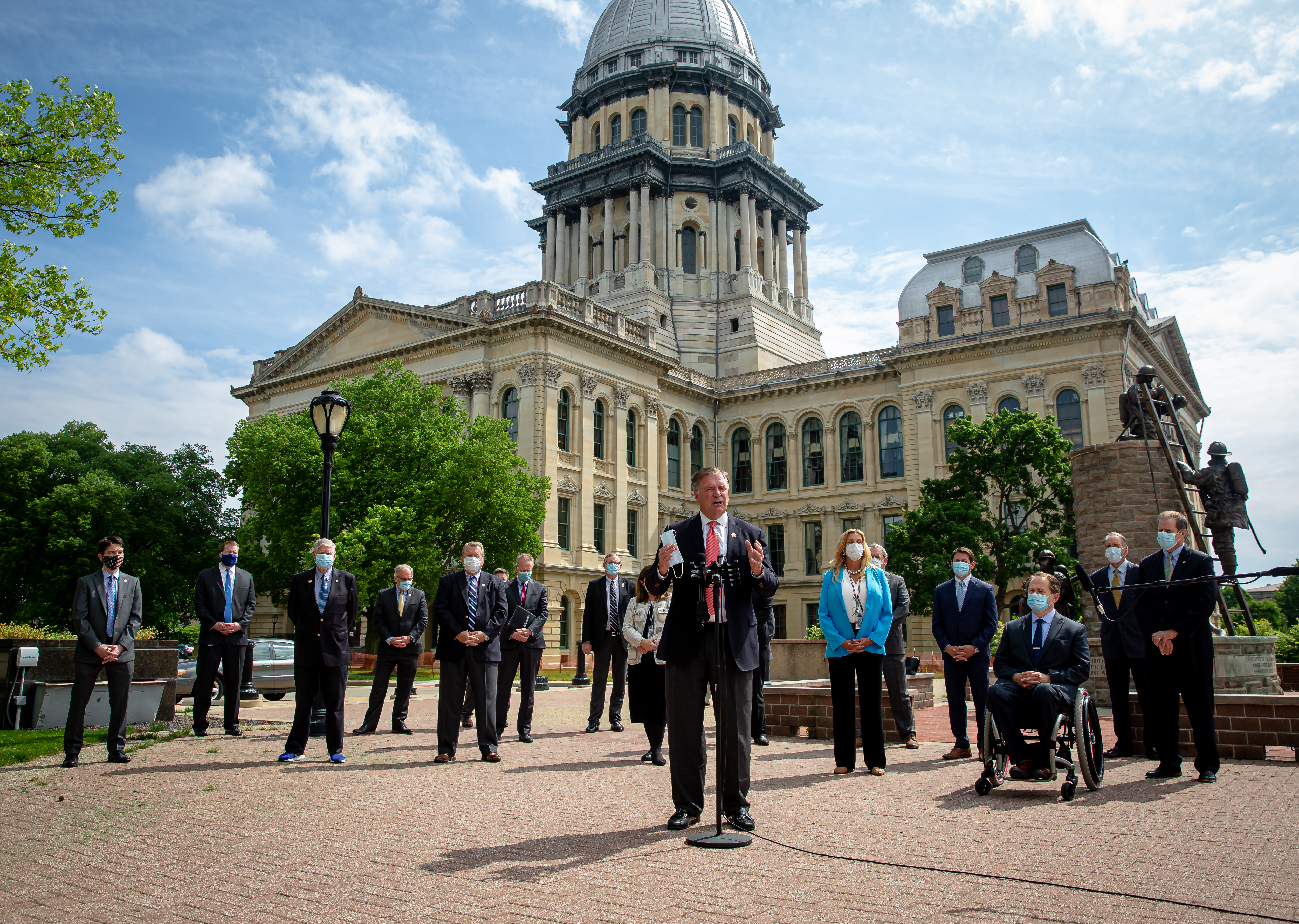 Illinois Senate Republican Leader Bill Brady, R-Bloomington, stands with GOP senators to call for a longer session on Friday.