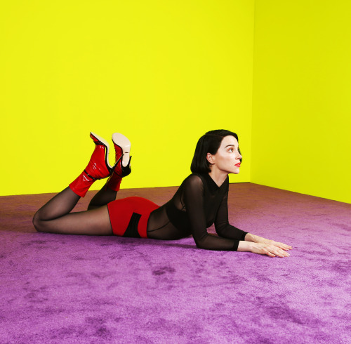 Listen to St. Vincents New Song Pills. The Masseduction track was made with Cara Delevingne, Kamasi Washington, Jenny Lewis, Jack Antonoff, and Sounwave