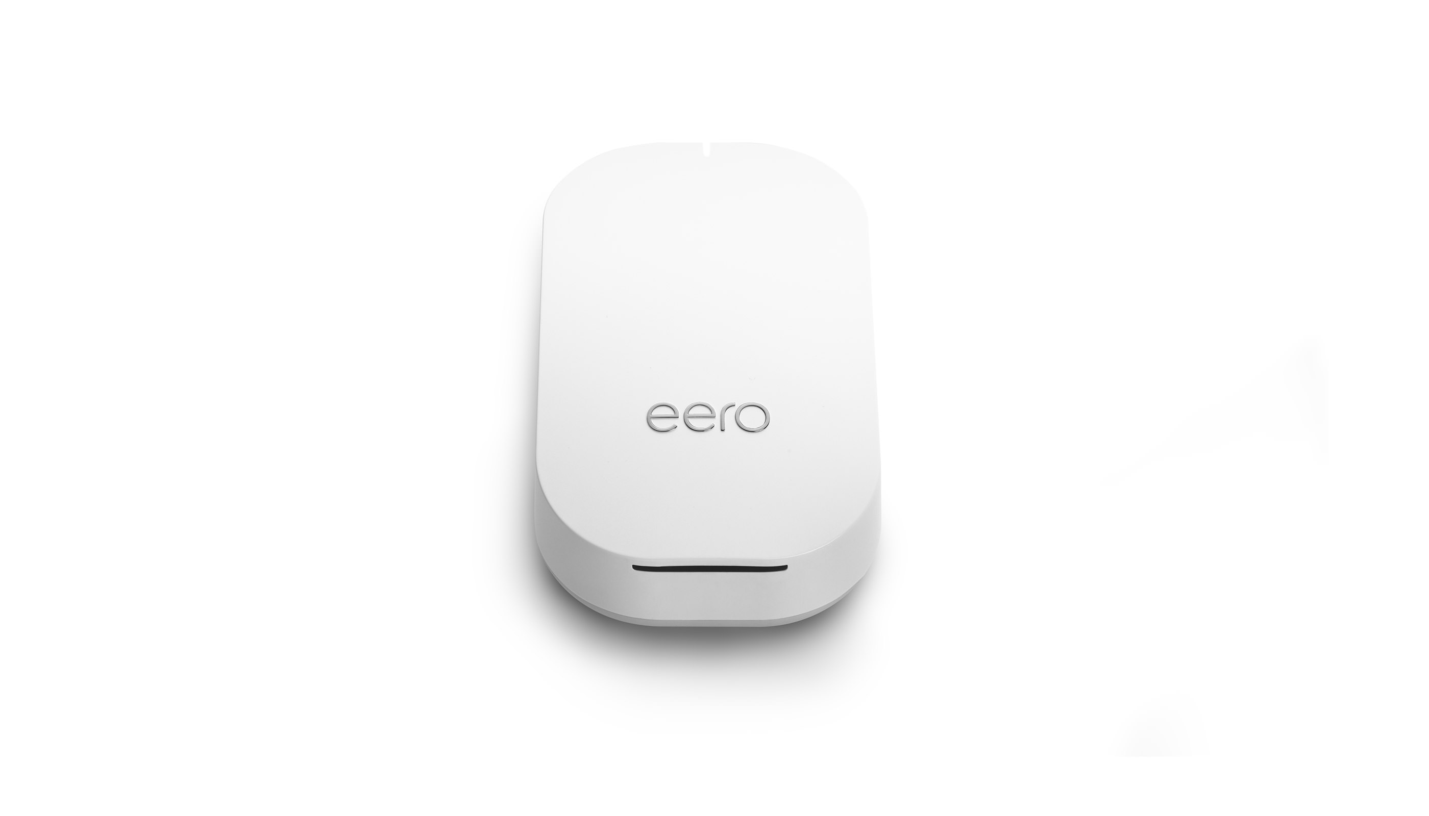 eero Beacon product shots