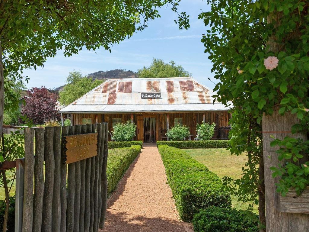 Characterful Bowning inn-turned-homestead and café a labour of love