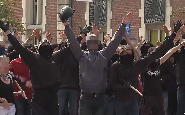 Anti-Fascists crew in Calais