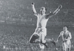 Di Stéfano football matches