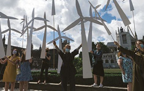 Calling for a green economic recovery from Covid-19 near the British Parliament.  Credit: Wiktor Szymanowicz/Nurphoto/PA images