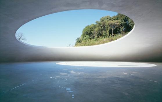 Teshima_museum_top-thumb-1440x967-486_1599306053_crop_558x350