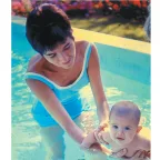 The author as a baby with her mother 
in 1968.