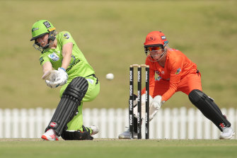 Heather Knight hits out against the Scorchers.