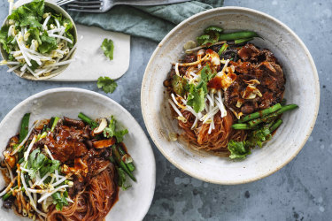 Korean-style seared beef with vermicelli, beans and fungi.