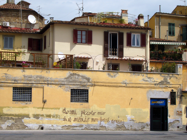 Graffito in Florence