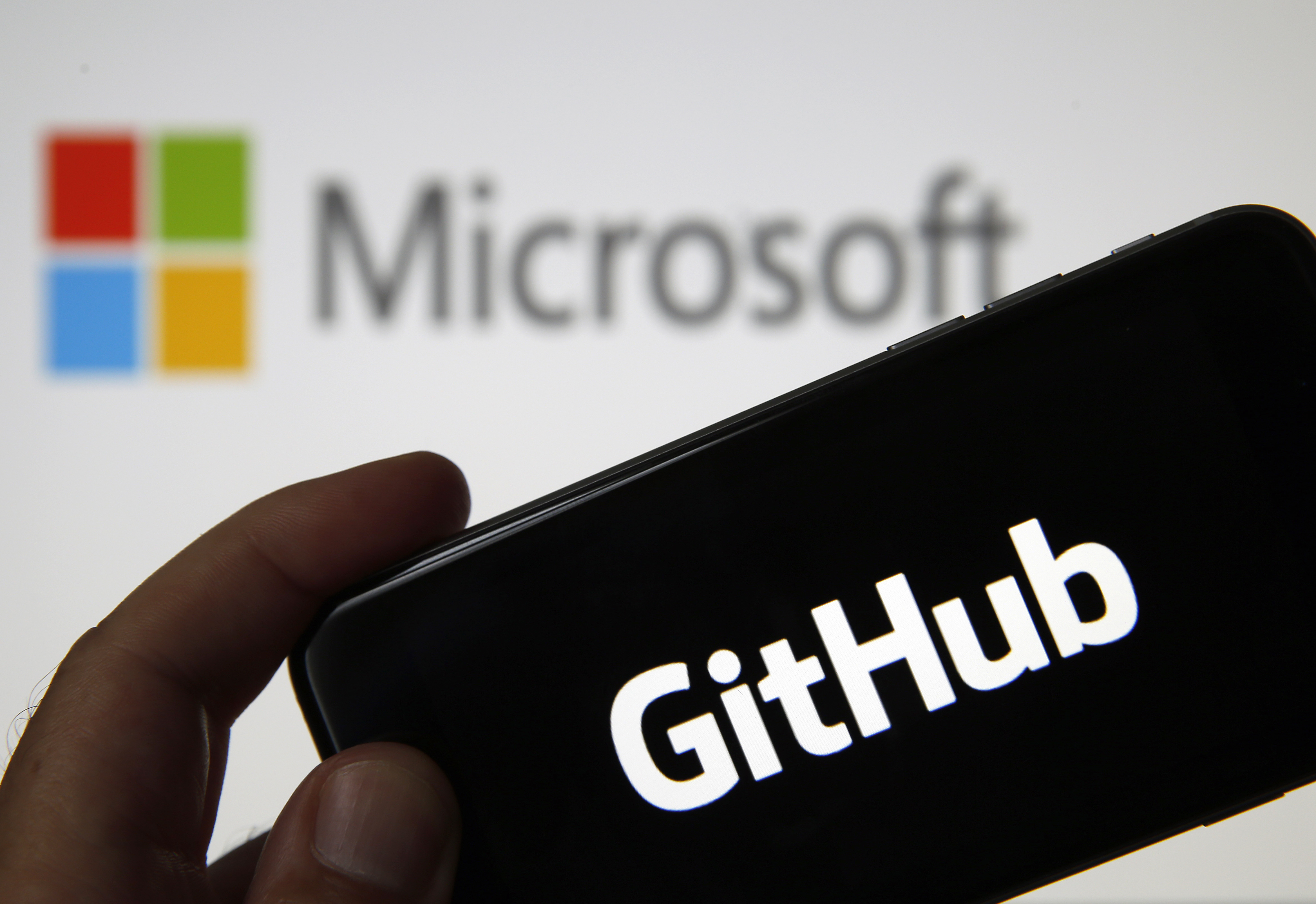 Microsoft Acquires GitHub : Illustration