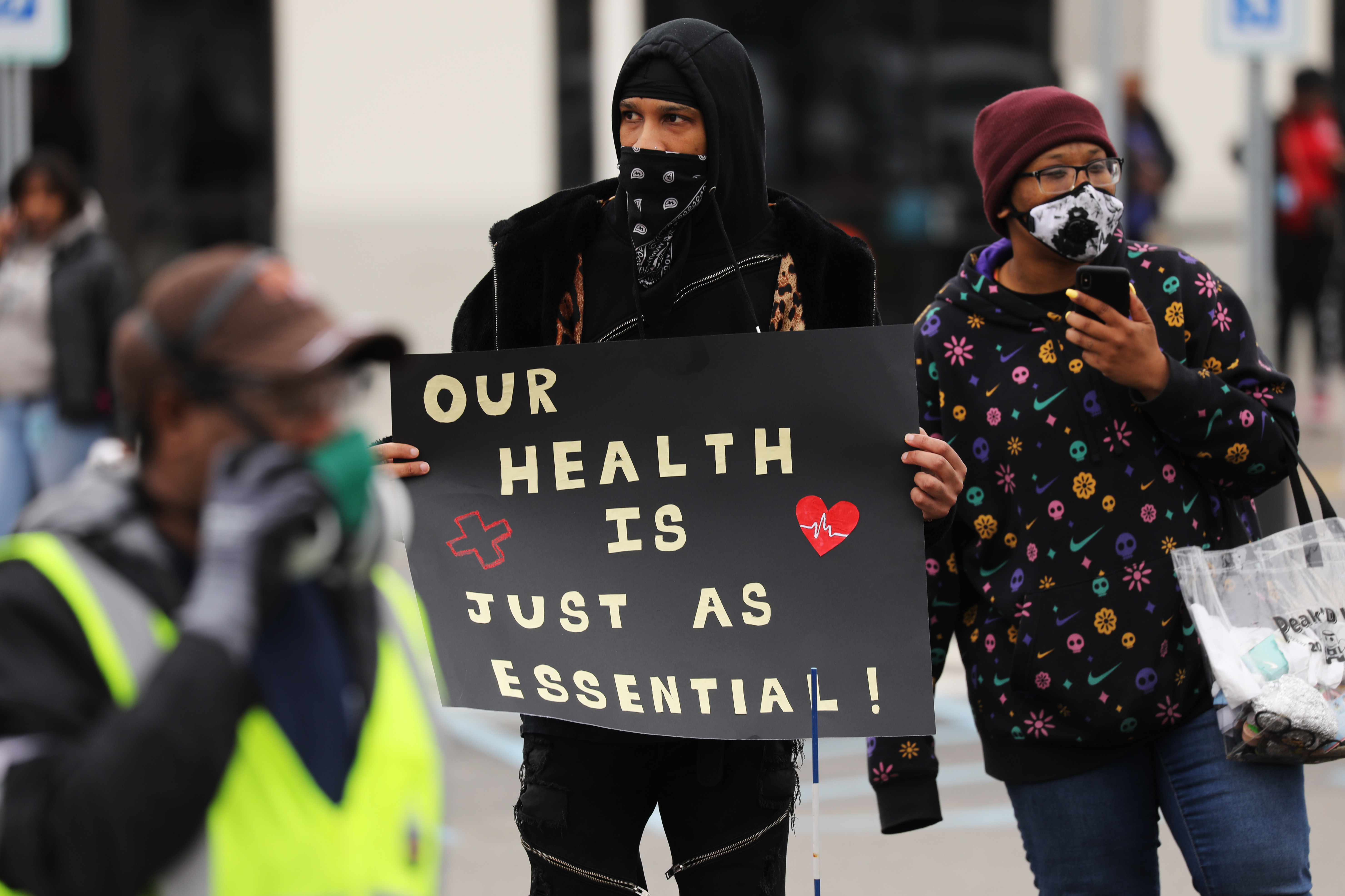 Amazon Workers At Staten Island Warehouse Strike Over Coronavirus Protection