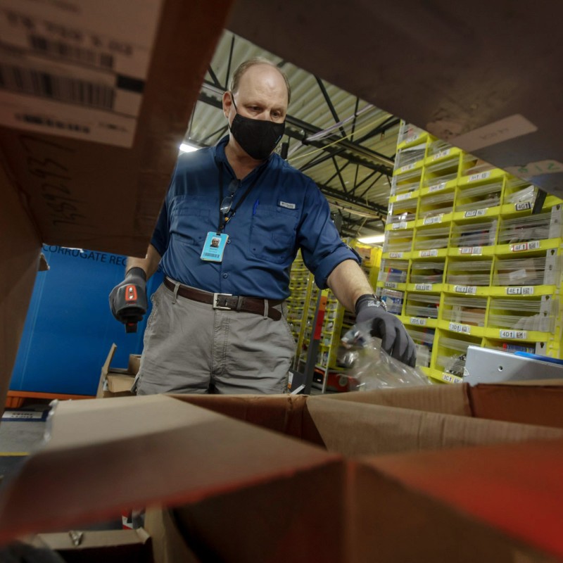 Amazon employee and his grand daughter as she battles with cancer