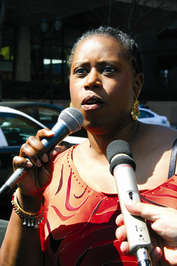 Among many political leaders around the world who speak out for justice for Mumia is former Congresswoman Cynthia McKinney, an avid supporter. Here she speaks at a Philadelphia rally for the world-renowned journalist on April 19, 2008. – Photo: Minister of Information JR