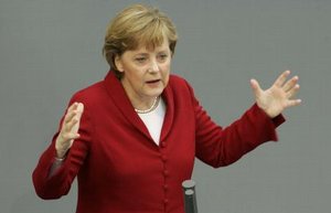  Bundeskanzlerin Angela Merkel vor dem Deutschen Bundestag . ula1 