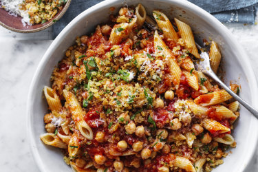 Penne with chickpeas and chilli.