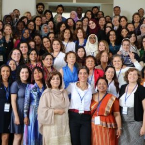 Sanam Naraghi-Anderlini (bottom, centre, in white top) with women peacemakers from conflict zones from around the world at ICAN's 2018 Annual Forum in Sri Lanka. Credit: ICAN