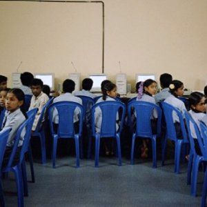 Students of group 11 and 12 get computer education in the computer classroom of secondary government school ‘Anjoor’ in the village Ramanagaram, 60km from Bangalore. Credit: Wim Klerx/Computer caste