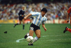 Partidos de fútbol de Maradona