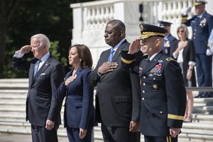 The Honorable Joe Biden, 46th President of the United States, The Honorable Kamala Harris, 49th Vice President of the United States, The Honorable Lloyd J. Austin III, 28th Secretary of Defense, and Maj. Gen. Omar J. Jones IV, commanding general, Joint Force Headquarters-National Capital Region and the U.S. Army Military District of Washington, participate in the 153rd National Memorial Day Presidential Armed Forces Full Honor Wreath Ceremony to honor America’s fallen military service members, May 31, 2021 at Arlington National Cemetery