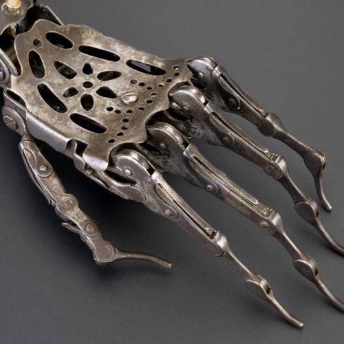 anatoref:
“ Steam-punk Prosthesic Arms
Row 1 & 2
Row 3
Row 4: Left, Middle, Right
Row 5: Left, Right
Bottom Image
”