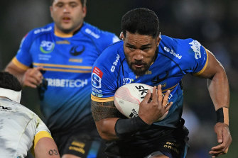 Sitaleki Timani of the Western Force looks for a gap 