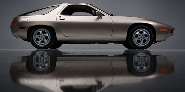 Porsche 928 from 'Risky Business' up for auction