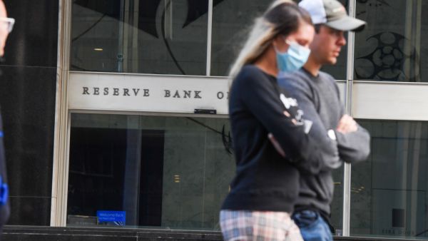 RBA keeps cash rate steady as lockdowns hinder recovery