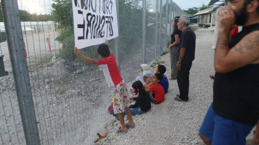 nauru_protest_day_33