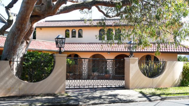 Meat wholesaler Peter Andrews sells Vaucluse house for $34.5m