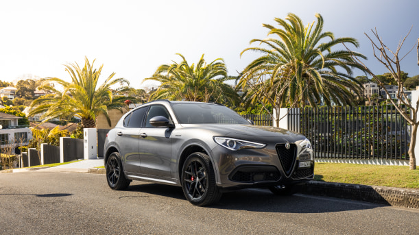 2021 Alfa Romeo Stelvio Veloce 4