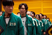 The tracksuits of the participants are based on the ones Hwang Dong-hyuk and his schoolmates wore.