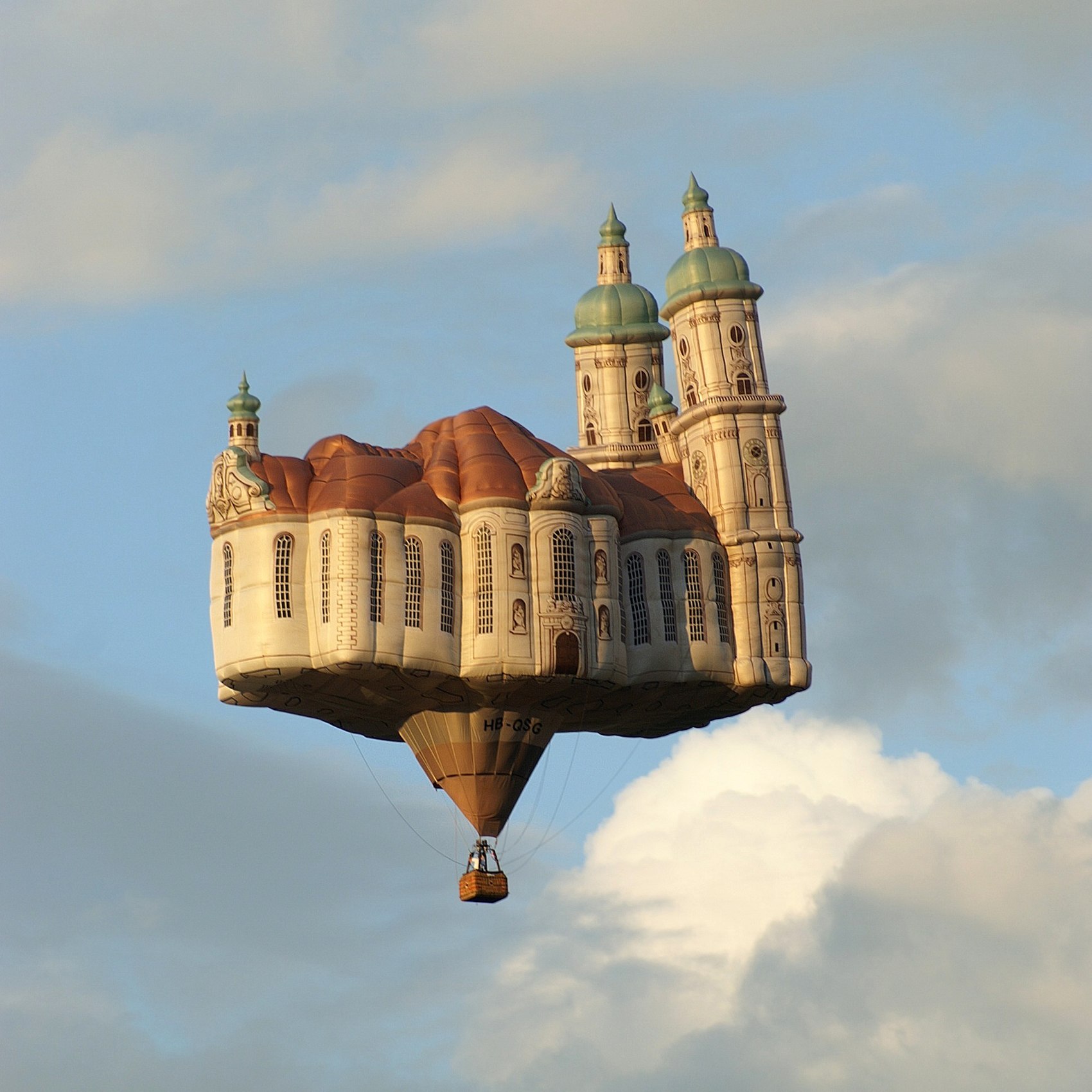 BallonKathedrale01 edit.jpg