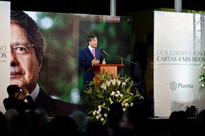 Guillermo Lasso at the presentation of the book Letters to my Children, Ecuador